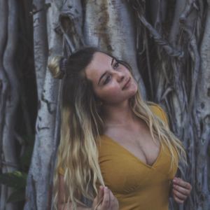 Meet your Posher, Zoeanna